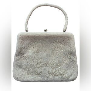 La Regale Elegant Cream Beaded Clutch